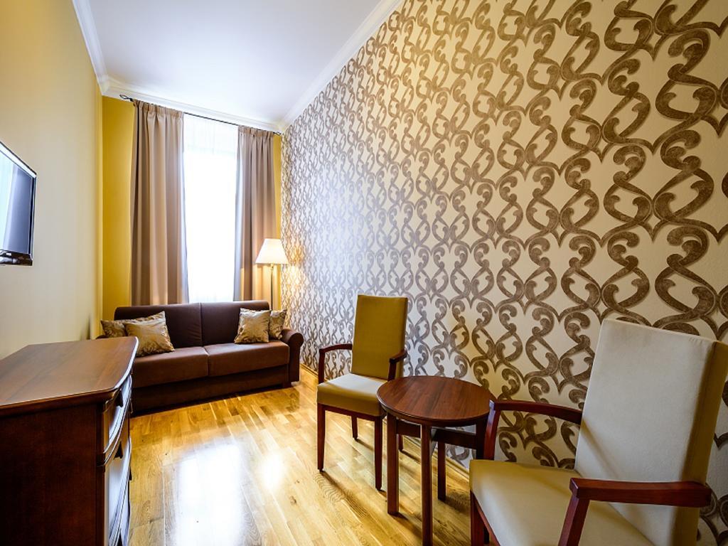 Alexander Hotel Stribro Ruang foto