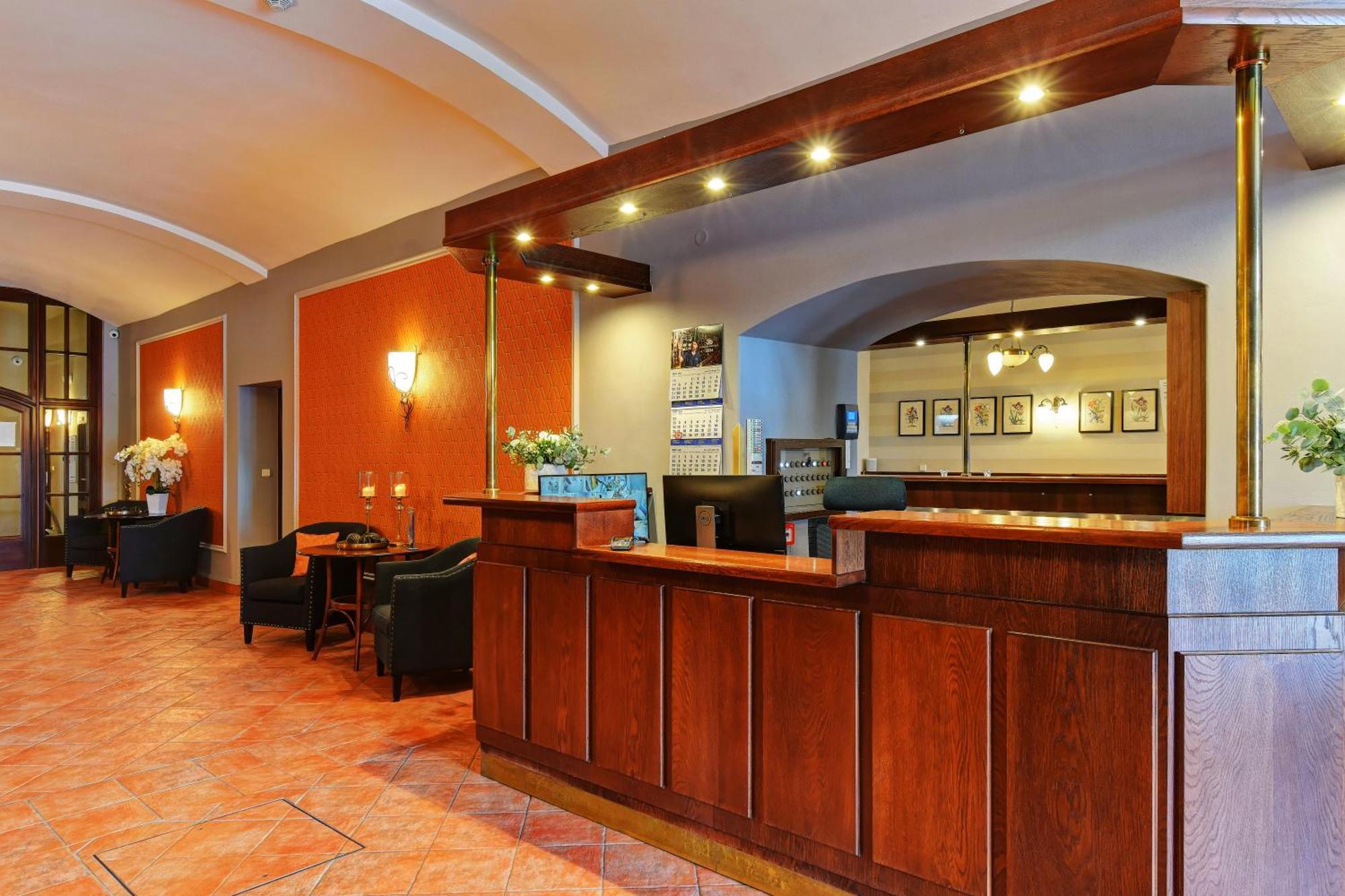Alexander Hotel Stribro Bagian luar foto