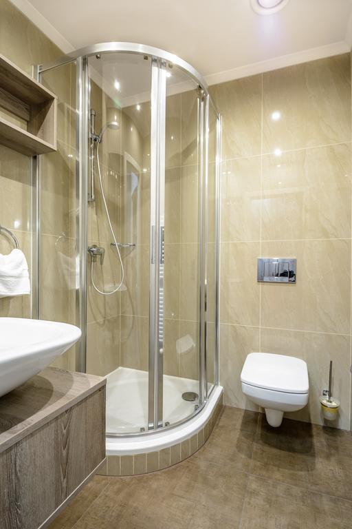 Alexander Hotel Stribro Bagian luar foto